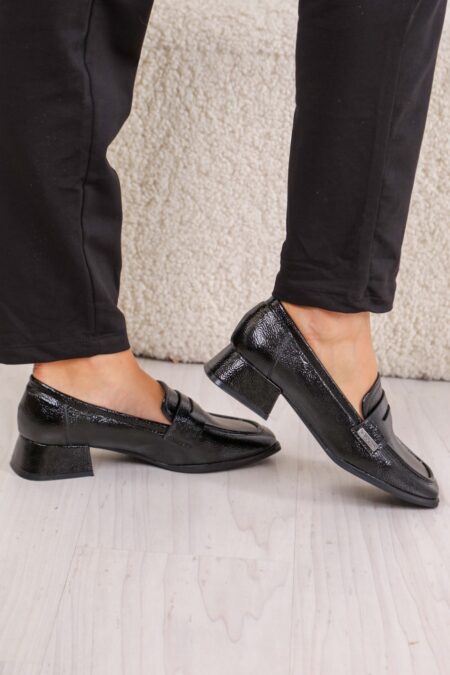 Mayo_Chix_fekete_szinu_mubor_lakk_felcipo