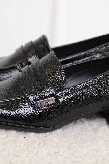 Mayo_Chix_fekete_szinu_mubor_lakk_felcipo