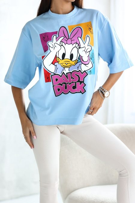 Dobd fel a tavaszi szetted a kék színű ENOLA Daisy Duck női tavaszi rövid ujjú pólóval! Kényelmes, puha pamut anyaga tökéletes választás a mindennapokra.