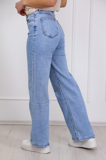 Avantgard_collection_2025_tavasz_noi_elasztikus_boszaru_farmer_vilagoskek_