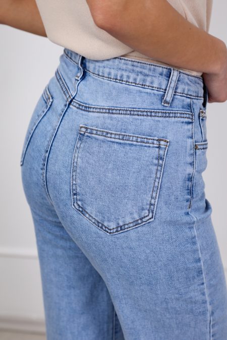 Avantgard_collection_2025_tavasz_noi_elasztikus_boszaru_farmer_vilagoskek_