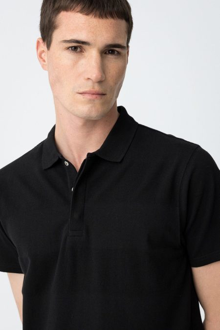 Avantgard_collection_2025_tavasz_Tiffosi_charles_ferfi_rovid_ujju_pamut_galleros_fekete_polo