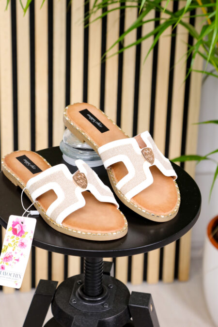 avantgard_collection_MayoChix_papucs_fekete_feher_elegans_nyar_2025_
