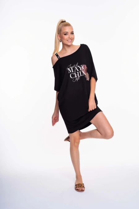 A fekete színű, nőies és kényelmes Mayo Chix miniruha rugalmas anyagból, bélelt mellrésszel és dupla pánttal készített darab a magabiztos, elegáns megjelenésért