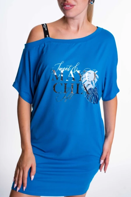 A kék színű, nőies és kényelmes Mayo Chix miniruha rugalmas anyagból, bélelt mellrésszel és dupla pánttal készített darab a magabiztos, elegáns megjelenésért.