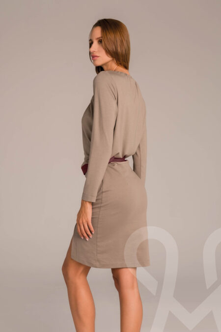 Avantgard_collection_Magenta_2025_osz_barna_ruha_