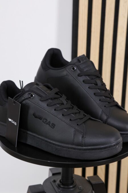 avantgard_collection_GAS_sportos_ferfi_cipo_fekete_feher_2025_OSZ_