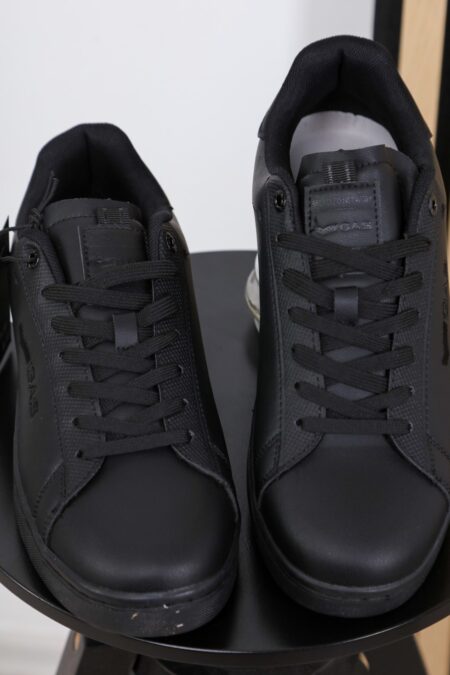 avantgard_collection_GAS_sportos_ferfi_cipo_fekete_feher_2025_OSZ_