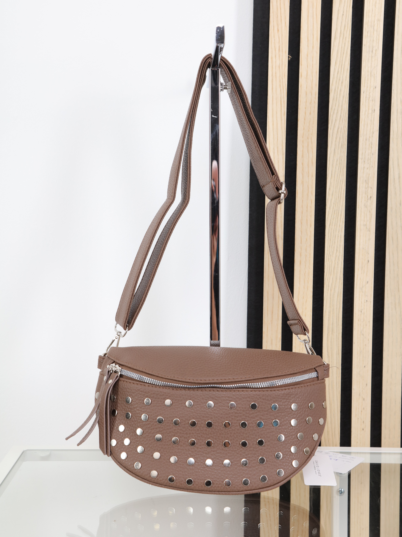 avantgard_collection_noi_bor_taskak_barna_elegans_david_jones_2025_osz