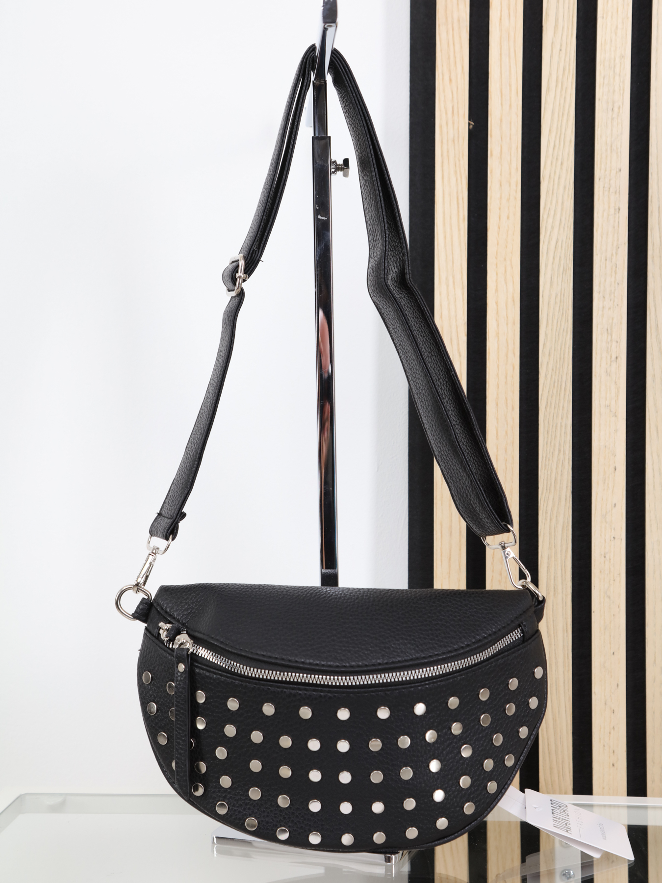 avantgard_collection_noi_bor_taskak_fekete_elegans_david_jones_2025_osz