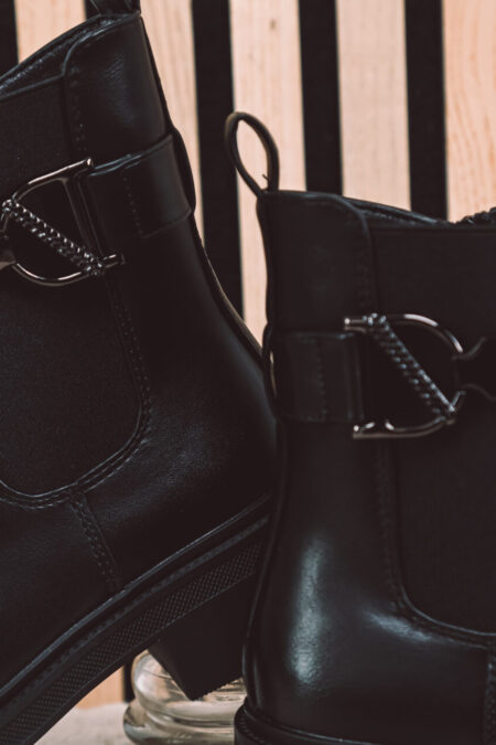 Avantgard_Fashion_fekete_bokacsizma-2025_osz_