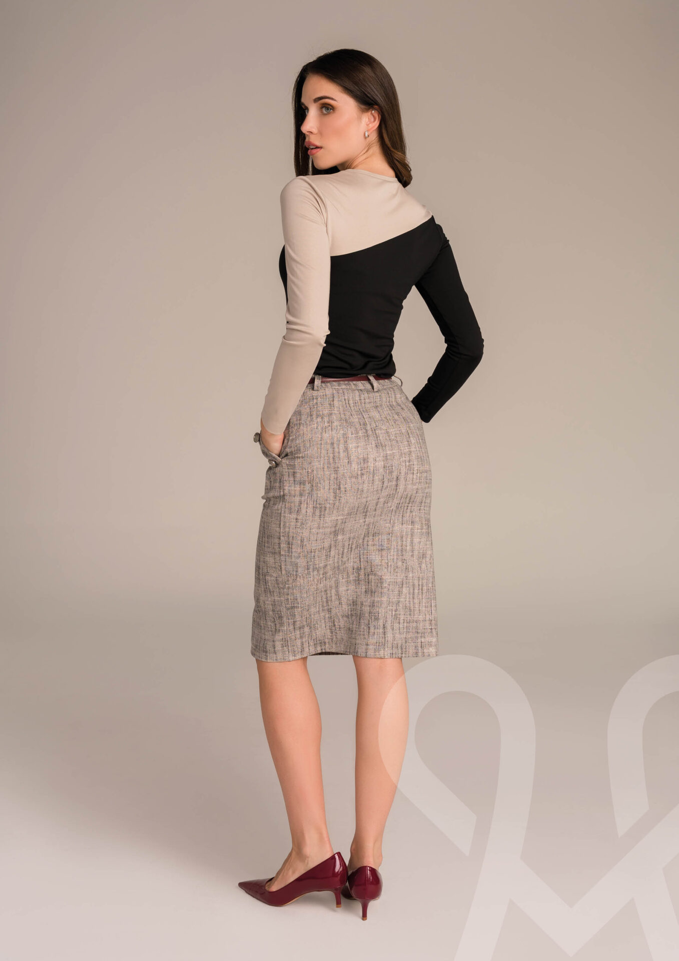 Avantgard_Fashion_magenta-hosszu-ujju-felso-2025_osz_