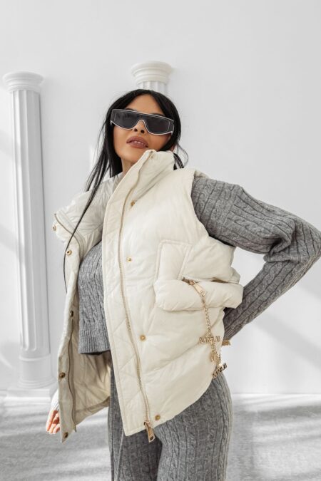 Avantgard_Collection__OLA_VOGA_noi_pufi_melleny_2025_osz