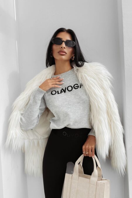 Avantgard_Collection__OLA_VOGA_noi_kotott_pulcsi_2025_osz