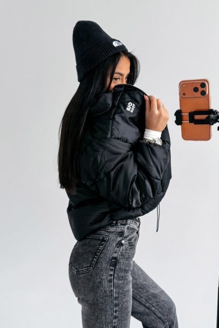 Alternative view of Ola Voga YUE dzseki