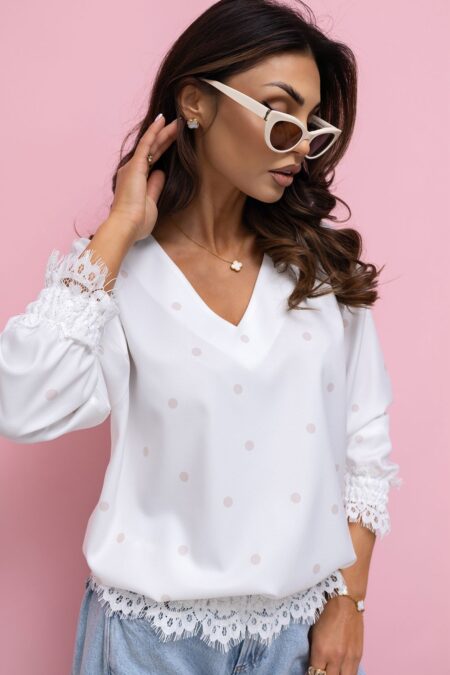 avantgardfashion_tavasz_2026_noi_elegans_csipkes_felso_