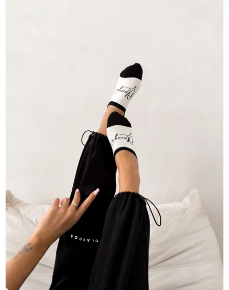 Avantgard_Collection_OLA_VOGA_noi_zokni_2026_tavasz_