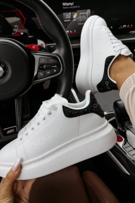 avantgardfashion_tavasz_2026_NOi_cipo_OLA_vOGA_