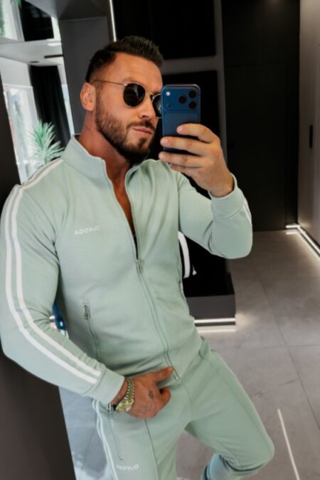 Avantgardfashion_2026_tavasz_Ola_Voga_melegito_szett_ferfi_