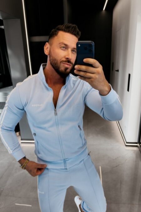 Avantgardfashion_2026_tavasz_Ola_Voga_melegito_szett_ferfi_