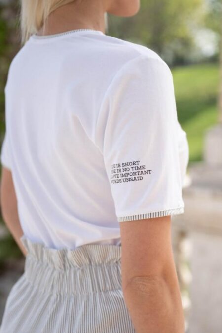 Avantgardfashion_2026_nyar_Magenta_FELSO_noi_