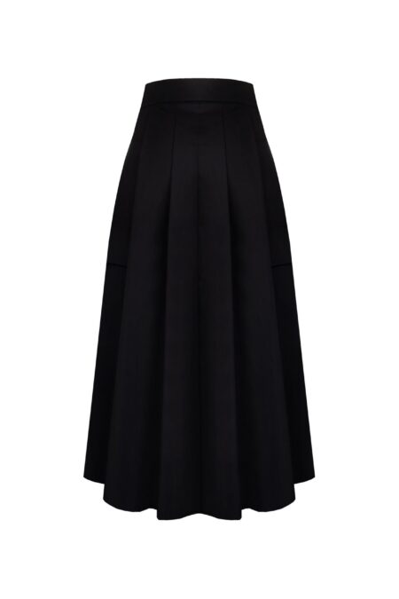 Avantgardfashion_2026_nyar_Rinascimento_szoknya_noi_
