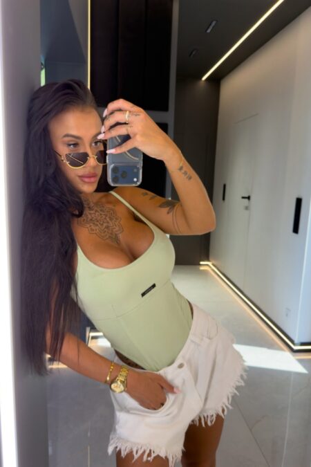 Ola Voga VIA body
